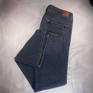 American Eagle medium wash boyfriend jeans size 8L
